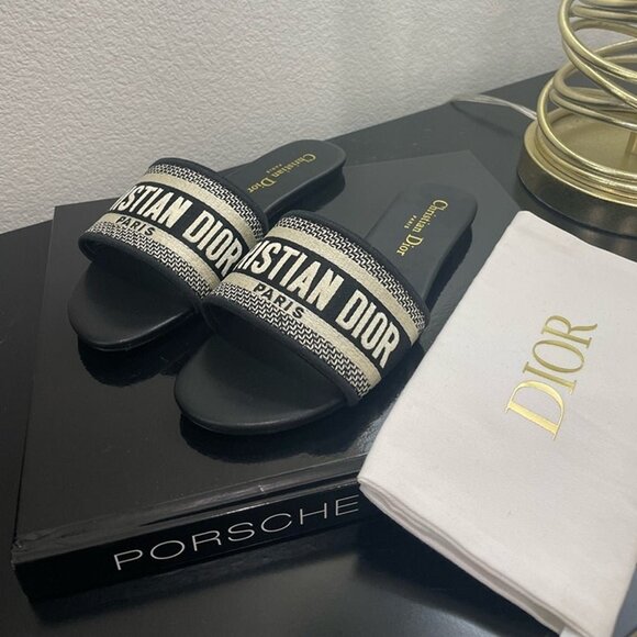 Dior DWAY MULE EMBROIDERED SANDAL - Picture 1 of 4